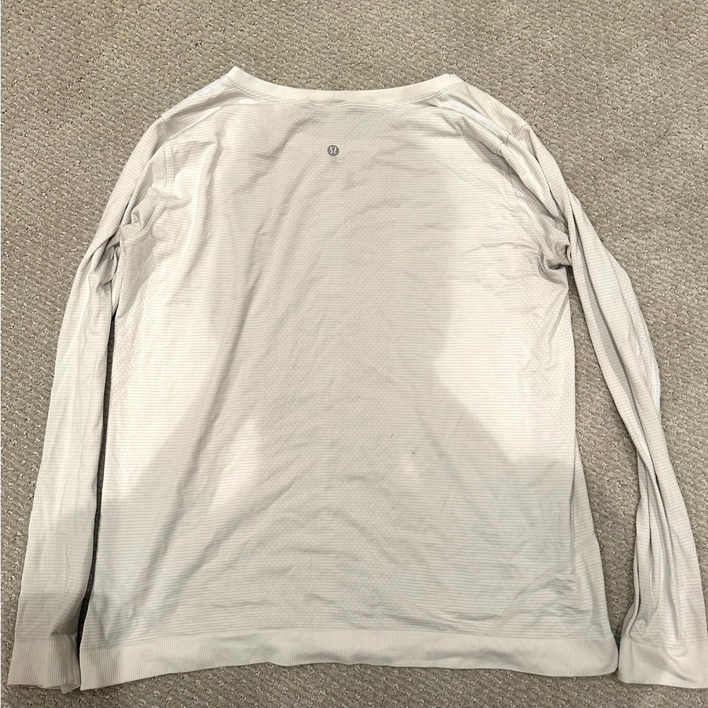 Lululemon white swiftly tech long sleeve